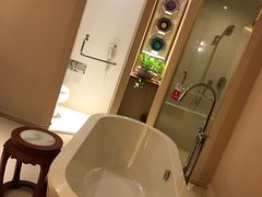 -三亚亚龙湾雅高美爵酒店