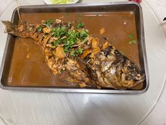 -小胡子农家菜馆