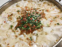 -德林酸菜鱼火锅(南丹店)