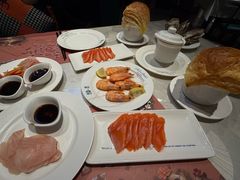 -四海一家自助餐(益田假日广场店)