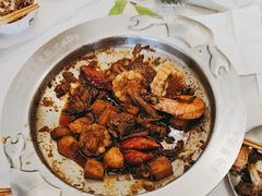 -徐记小怪兽肉蟹煲(中央大街店)