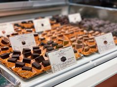 -VENCHI 闻绮(北京国贸商城店)