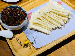 澳洲牛肉粒配薄饼-嘉良驿园·江南雅宴(旗舰店)