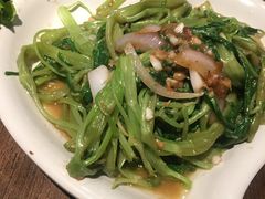 马拉盏炒通菜-大头虾越式风味餐厅(光明广场店)