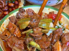 -拈签一笑黄牛肉辣卤串串