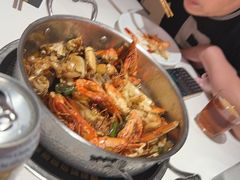 -七欣天香辣蟹火锅(闵行浦江欢乐颂店)