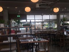 -ROAST coffee & eatery