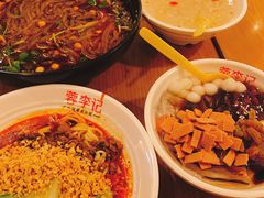 -蓉李记成都名小吃(武汉菱角湖万达店)