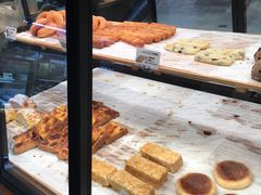 黄金豆腐蛋糕-格瑞思动物奶油生日蛋糕(圆融店)