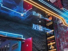 -屋有岛沉浸游戏旗舰店(中山公园店)