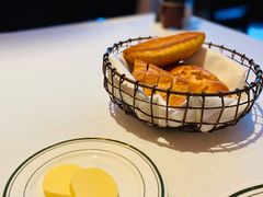 餐前包-Wolfgang’s Steakhouse 沃夫冈牛排馆(上海白玉兰广场店)