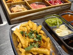 -马路牙子烧烤音乐酒馆(望京店)