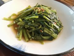 -卡普里披萨·牛扒·下午茶