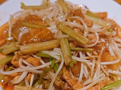 -泉畔人家·老济南经典鲁菜(大明湖店)
