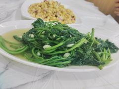 -江城燕子大排档(江汉路步行街店)