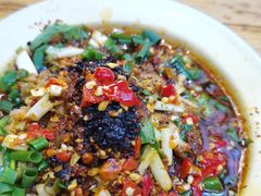 -拈签一笑黄牛肉辣卤串串