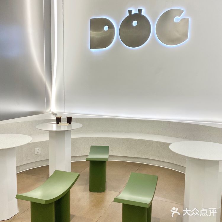 贵阳探店|CC park新开的这家咖啡店太好看了