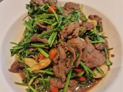 香菜摔打黄牛肉-桂满陇·杭州饭店(清河万象店)
