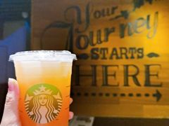 -星巴克(西藏路店)