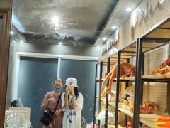 -三亚火车头万人海鲜广场