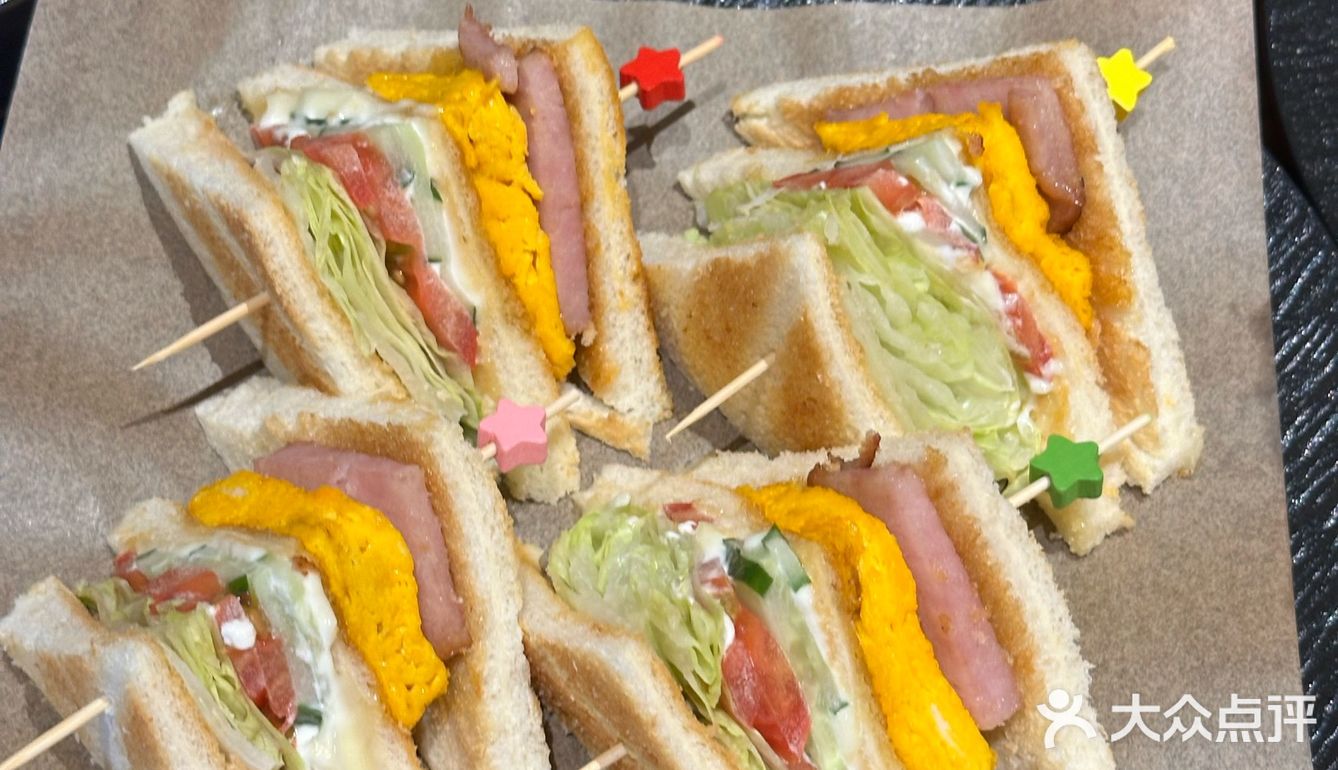 在长沙！！！穷鬼漂亮饭我悟了…人均30[流泪]