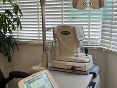 -目艮眼镜SHOWROOM(品牌集合店)