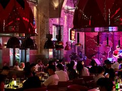 -FOUR PLAY BAR