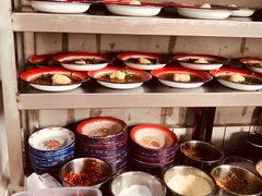 -咏勝锑锅麻辣烫(净居寺路总店)