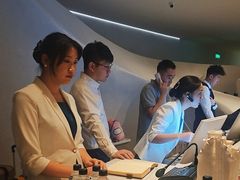 -涨巢·潮玩水疗局