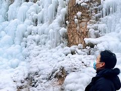 -大平台龙居瀑布旅游区