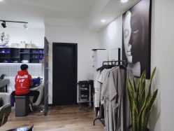 -CE·专业蛋白•羽毛接发·潮色烫染品牌店
