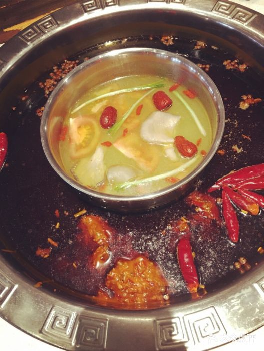 渝味路边滩火锅鸳鸯锅图片 - 第992张