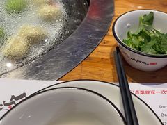 -山河屯铁锅炖·非遗东北菜(南山店)