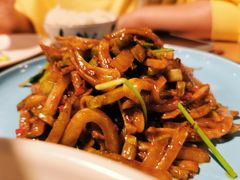 -山楂树融合菜餐厅