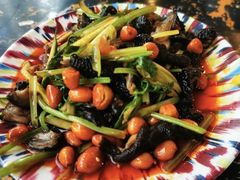 花生米油炸-大众酸菜鱼(梨花巷总店)