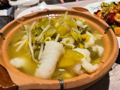 酸汤巴沙鱼-前门后头老北京铜锅涮肉·京味菜·烤鸭(伊藤洋华堂店)