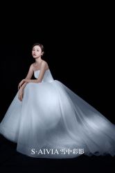 -雪中彩影婚纱摄影·微光艺术中心