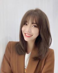 -AYO SALON