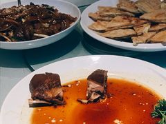 烧鸭-汤城小厨•粤菜•靓汤(苏州街店)