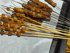 谷饲牛肉串-东方一串·龙虾烧烤·特色烤鱼(柳州路店)