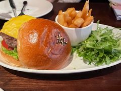 拉丝芝士汉堡-Bistro 63 创意融合料理(广粤天地店)
