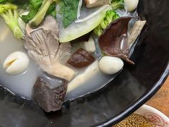 -万记麻辣烫国展总店