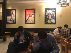 大堂-星巴克臻选(威海威高广场店)