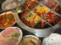 -洞亭火锅(防空洞总店)