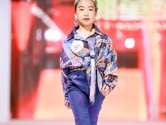 -潮童星少儿模特形体培训(郑州总校)