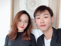 中发-简法造型·品牌形象店