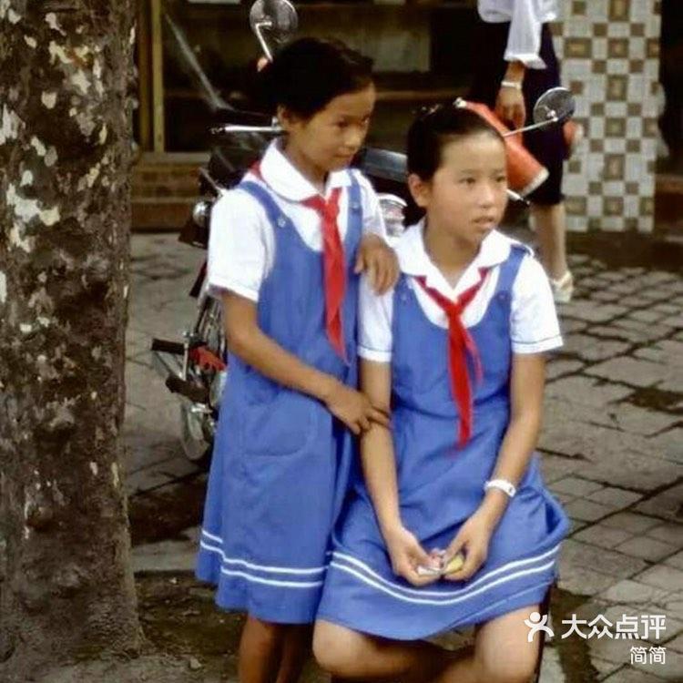 80后谁还记得这件校服呀