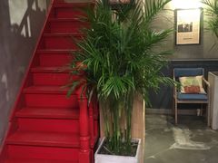 楼梯-HIGH FIVE哈福手工汉堡(桂林路店)