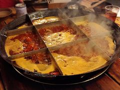 -岗上渣渣老火锅(两路口店)