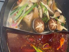 -伍师兄市井火锅(东部星悦天地店)
